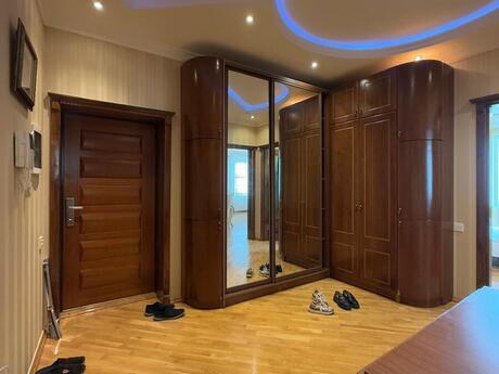 4-комн. новостройка - Наримановский  р. - 160 м²