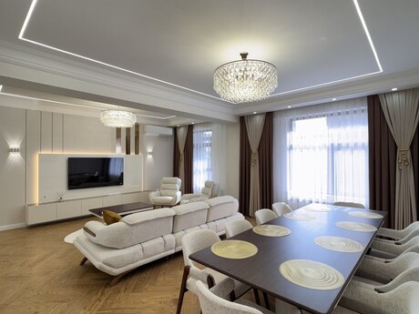 4 otaqlı yeni tikili - Nəsimi r. - 206 m²