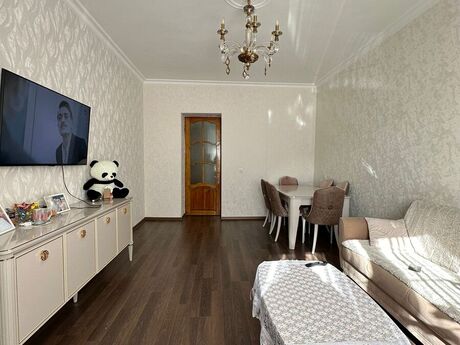 3 otaqlı köhnə tikili - Bakıxanov q. - 85 m²