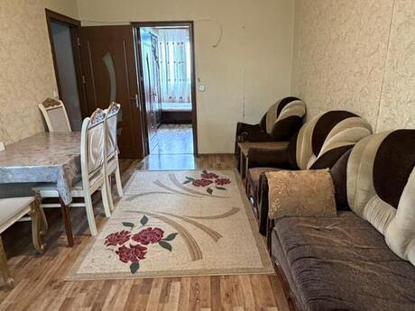 2 otaqlı köhnə tikili - Memar Əcəmi m. - 50 m²