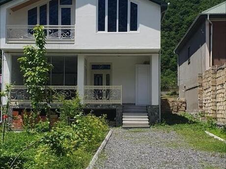 5 otaqlı həyət evi/bağ evi - Qax - 250 m²