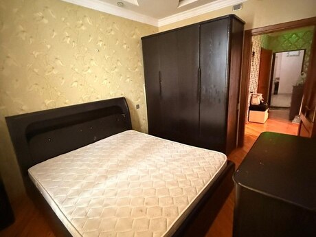 2 otaqlı yeni tikili - İnşaatçılar m. - 65 m²