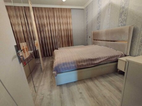 3 otaqlı köhnə tikili - Memar Əcəmi m. - 70 m²