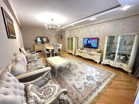 4 otaqlı yeni tikili - Nəsimi r. - 181 m²