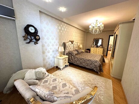 4 otaqlı yeni tikili - Nəsimi r. - 181 m²