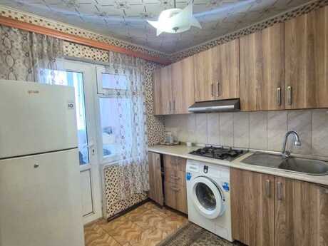 2 otaqlı köhnə tikili - İnşaatçılar m. - 55 m²