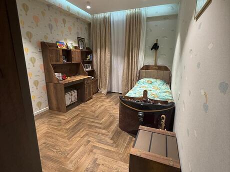 3-комн. новостройка - Наримановский р. - 125 м²