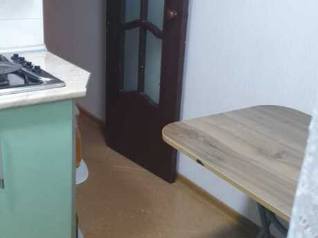 3 otaqlı köhnə tikili - Sumqayıt - 67 m²
