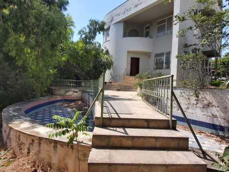 8 otaqlı həyət evi/bağ evi - 8 Noyabr m. - 480 m²