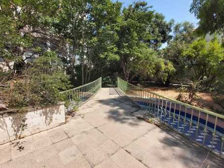 8 otaqlı həyət evi/bağ evi - 8 Noyabr m. - 480 m²