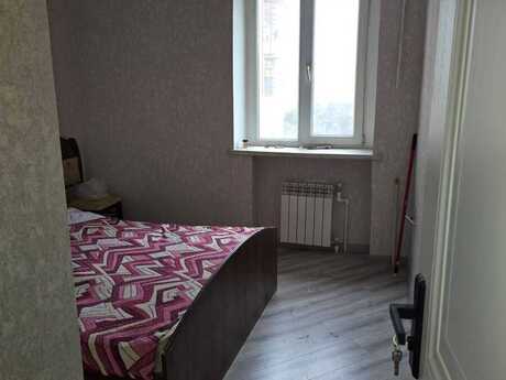 3-комн. вторичка - м. Элмляр Академиясы - 90 м²