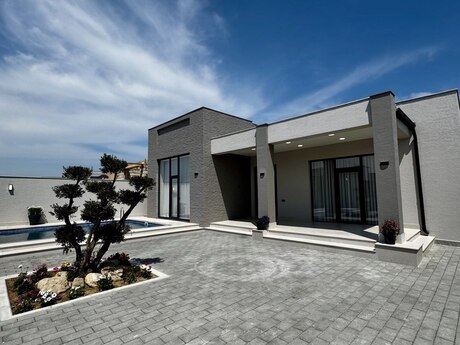 4 otaqlı həyət evi/bağ evi - Şüvəlan q. - 130 m²