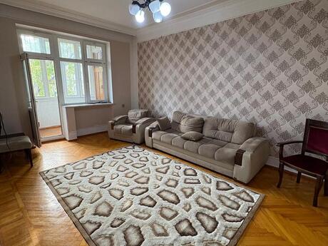 3-комн. вторичка - м. Гянджлик - 80 м²