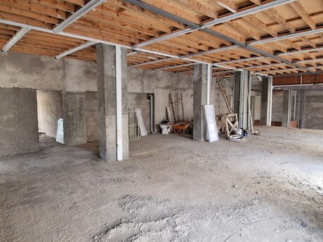 Obyekt - Şah İsmayıl Xətai m. - 1000 m²