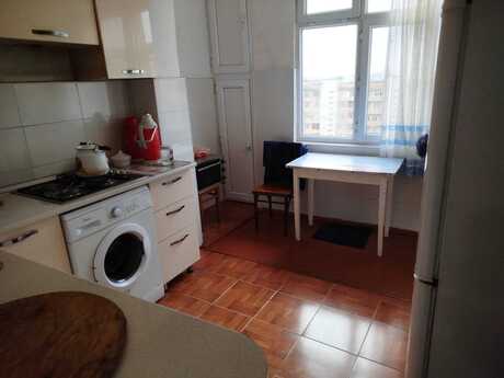 5 otaqlı köhnə tikili - Massiv V q. - 120 m²