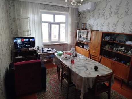 5 otaqlı köhnə tikili - Massiv V q. - 120 m²