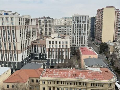 4 otaqlı yeni tikili - Nərimanov r. - 185 m²