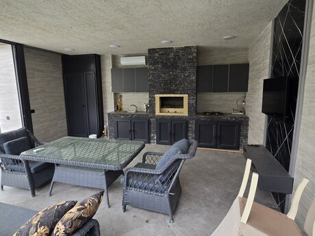 4 otaqlı həyət evi/bağ evi - Mərdəkan q. - 250 m²