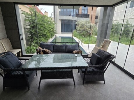 4 otaqlı həyət evi/bağ evi - Mərdəkan q. - 250 m²
