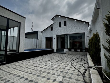 4 otaqlı həyət evi/bağ evi - Mərdəkan q. - 140 m²