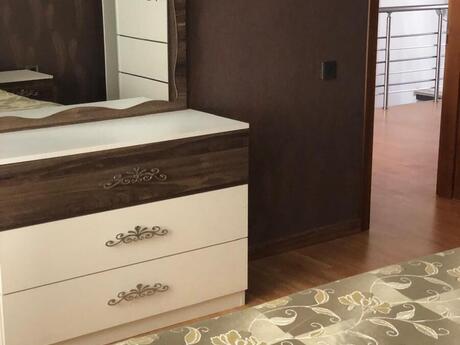 5 otaqlı həyət evi/bağ evi - Şağan q. - 245 m²