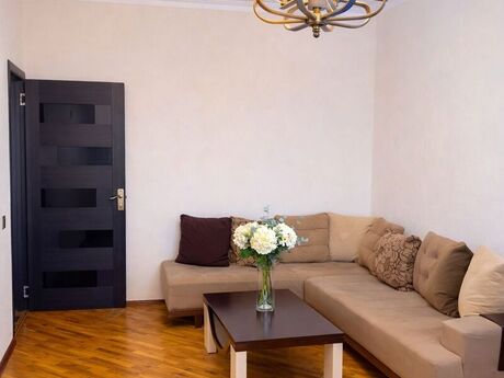3 otaqlı köhnə tikili - Neftçilər m. - 80 m²