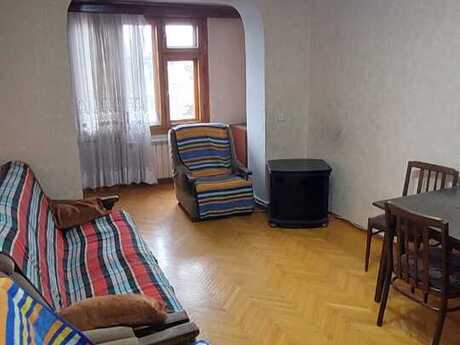 2 otaqlı köhnə tikili - Gənclik m. - 60 m²