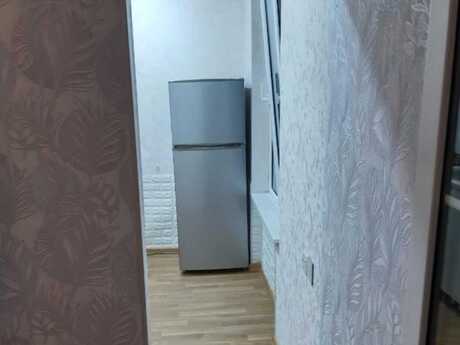 1 otaqlı köhnə tikili - 8-ci kilometr q. - 30 m²