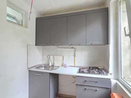 2 otaqlı köhnə tikili - Elmlər Akademiyası m. - 55 m²