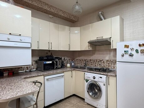 3 otaqlı yeni tikili - Həzi Aslanov m. - 65 m²
