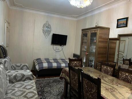 3 otaqlı köhnə tikili - Əhmədli m. - 78 m²