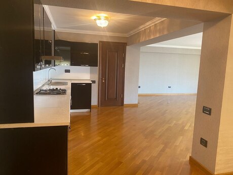 5 otaqlı yeni tikili - 20 Yanvar m. - 292 m²