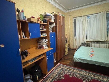 2 otaqlı köhnə tikili - Xalqlar Dostluğu m. - 65 m²
