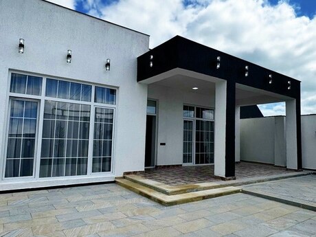 4 otaqlı həyət evi/bağ evi - Şüvəlan q. - 150 m²