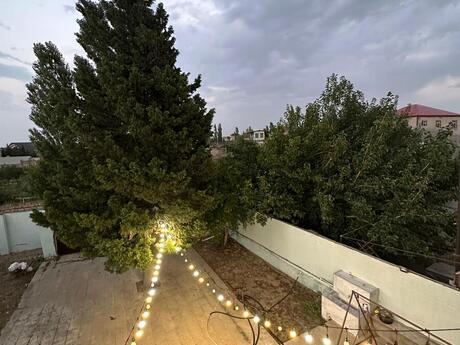 3 otaqlı həyət evi/bağ evi - Novxanı q. - 155 m²