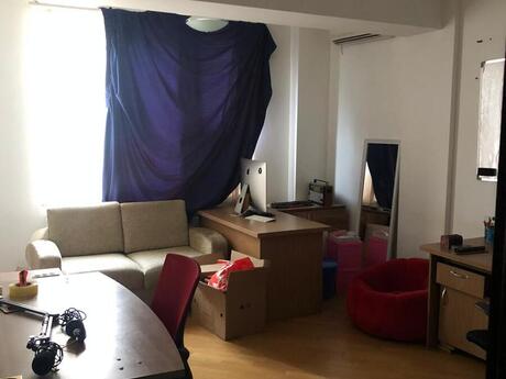 3 otaqlı ofis - Nizami m. - 150 m²