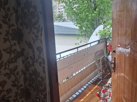 3 otaqlı köhnə tikili - Xalqlar Dostluğu m. - 80 m²