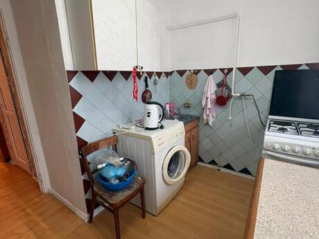 1 otaqlı köhnə tikili - Həzi Aslanov m. - 40 m²