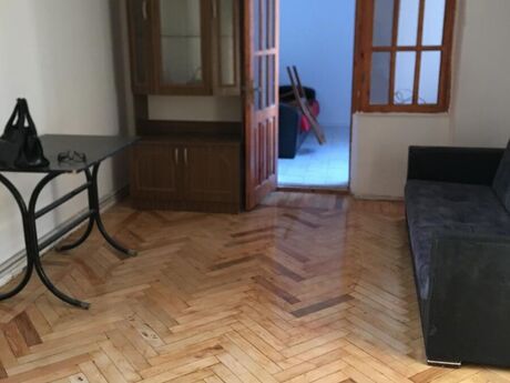 1-комн. вторичка - м. Элмляр Академиясы - 32 м²