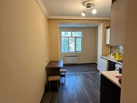 2 otaqlı köhnə tikili - Bakıxanov q. - 55 m²