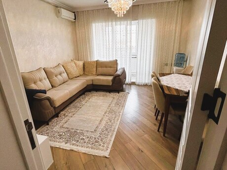 3 otaqlı köhnə tikili - Lökbatan q. - 52 m²