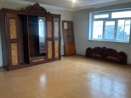 4 otaqlı köhnə tikili - Bakıxanov q. - 130 m²