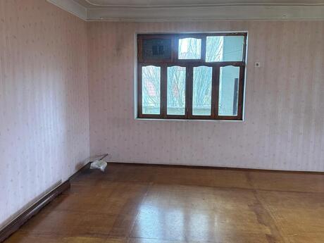 4 otaqlı köhnə tikili - Bakıxanov q. - 130 m²