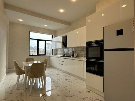 4 otaqlı yeni tikili - Nizami m. - 160 m²