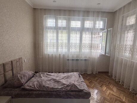 3 otaqlı köhnə tikili - 28 May m. - 90 m²