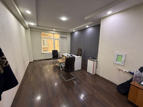 5 otaqlı ofis - Nizami m. - 140 m²