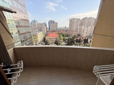 3 otaqlı yeni tikili - Ağ şəhər q. - 137 m²