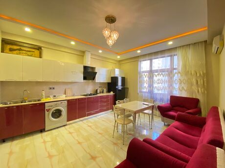 Kirayə 2 otaqlı mənzil, 95 m², Şah İsmayıl Xətai: 1 000 ₼/ay 3