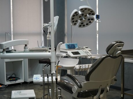 Obyekt - İnşaatçılar m. - 330 m²