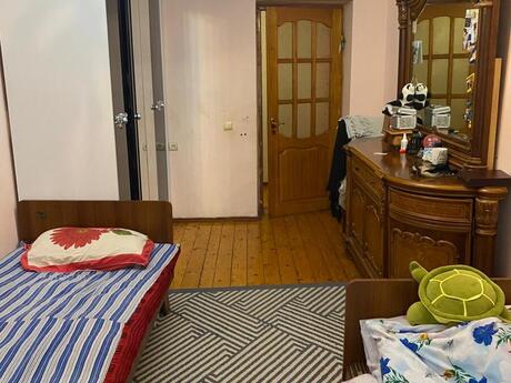 3 otaqlı köhnə tikili - Nəriman Nərimanov m. - 80 m²